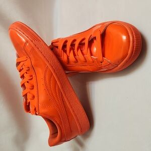 Puma Basket Neon Orange Patent Leather Lace-up sneakers (size 6.5C)